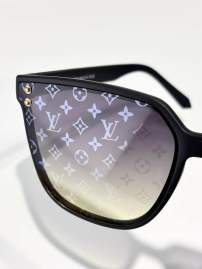 Picture of Louis Vuitton Sunglasses _SKUfw76323970fw